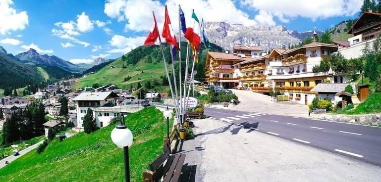 Dolomites Base Camp Hotel Olympia Arabba Esterno foto