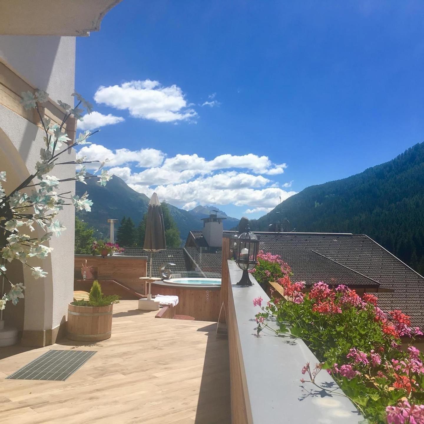 Dolomites Base Camp Hotel Olympia Arabba Esterno foto